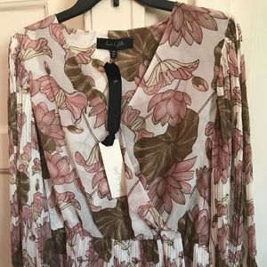Flower Blouse Size L Brand New